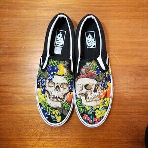 NWOT VANS Classic Slip-O Fruit Skull Black/ White Women (9.5) Men (11.0)
